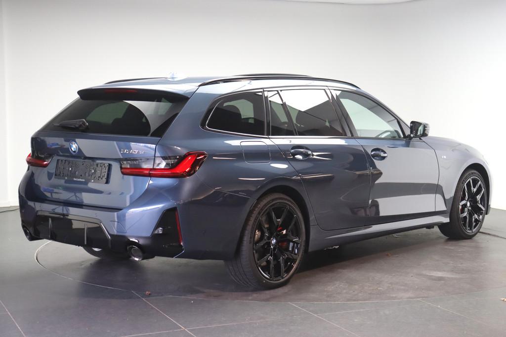 BMW 3 Serie Touring 330e M Sport Automaat / Panoramadak / Tr, Auto's, Automaat, 1998 cc, Achterwielaandrijving, Zwart