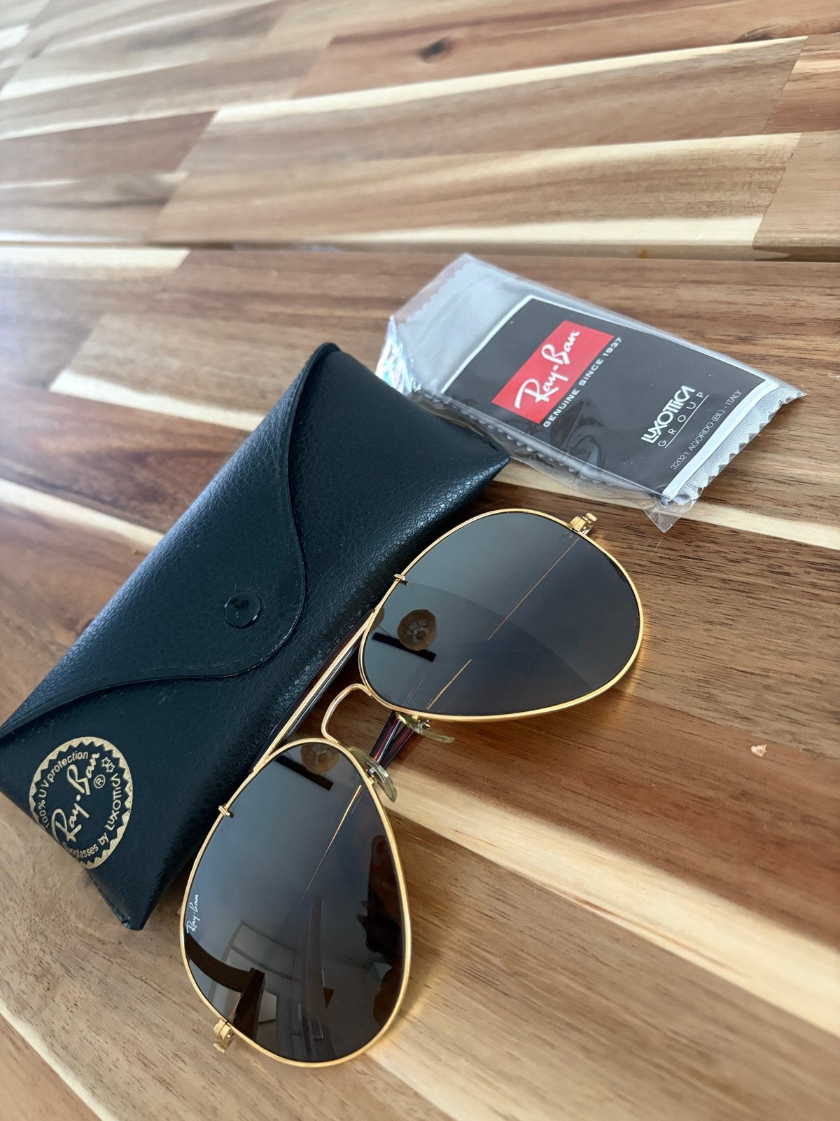 Ray-Ban vintage Zonnebril - Goudkleurig met Bruine Glazen, Sieraden, Tassen en Uiterlijk, Zonnebrillen en Brillen | Dames, Zonnebril