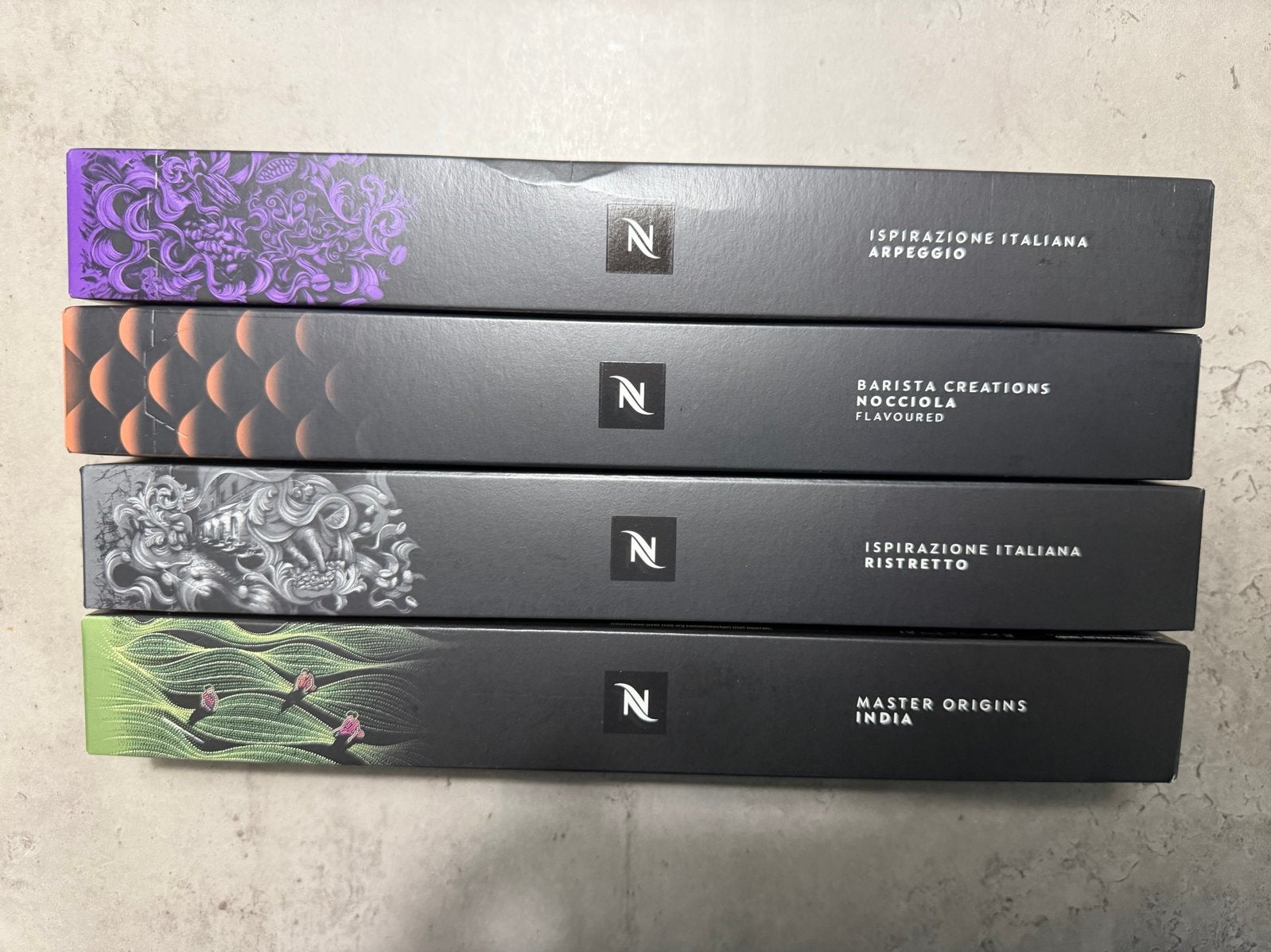 Nespresso koffiecups - 4 verschillende smaken, Koffiepads en cups, Overige modellen, 10 kopjes of meer, Nieuw