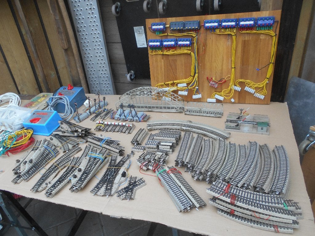 zeer compleet Marklin spoorrails en toe behoren, Hobby en Vrije tijd, Modeltreinen | H0, Wisselstroom, Gebruikt, Locomotief, Ophalen of Verzenden