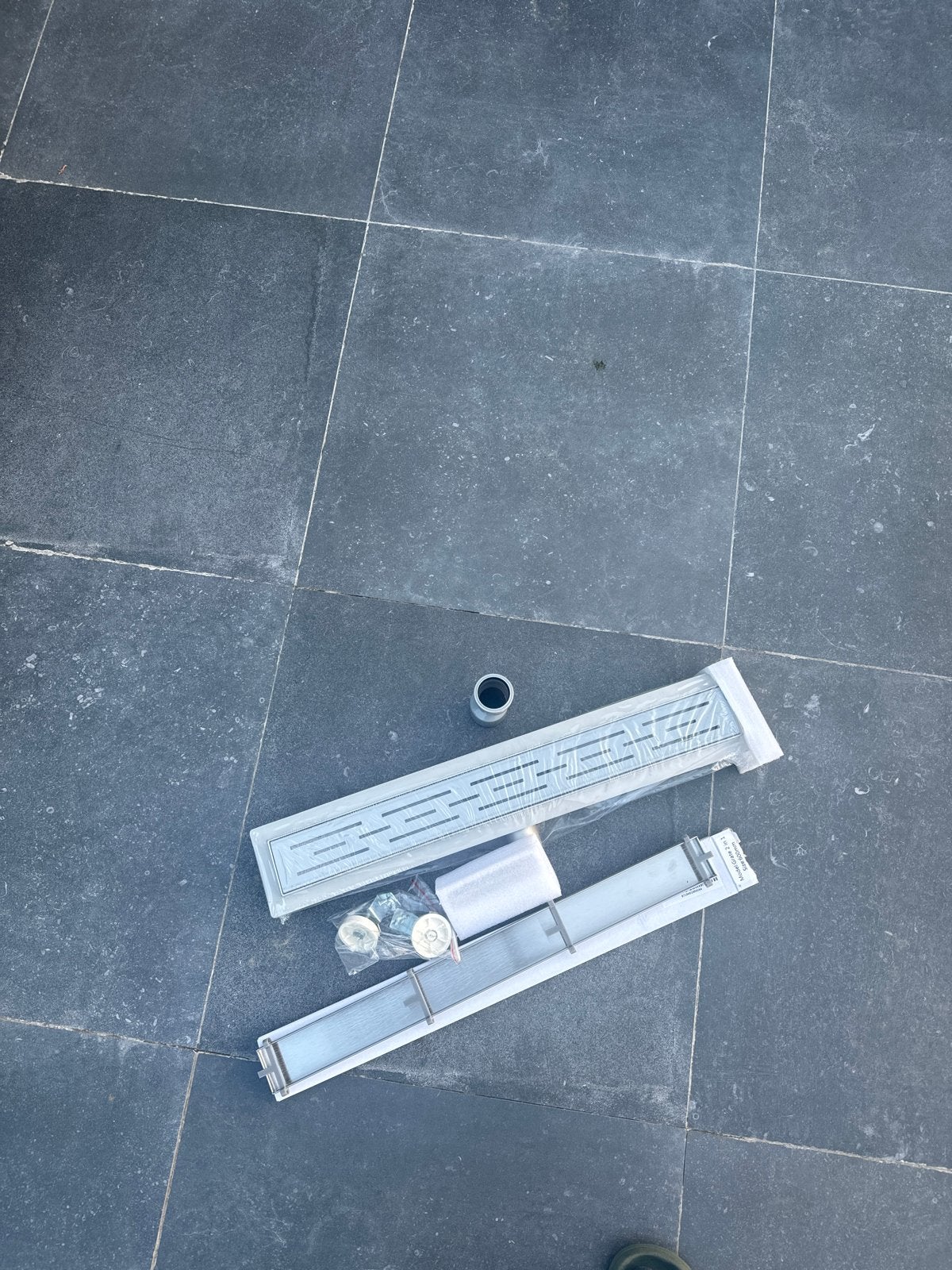 Nieuwe tegel drain 60 cm - verkeerde maat gekocht, Doe-het-zelf en Verbouw, Sanitair, Ophalen, Nieuw, Rvs, Douche