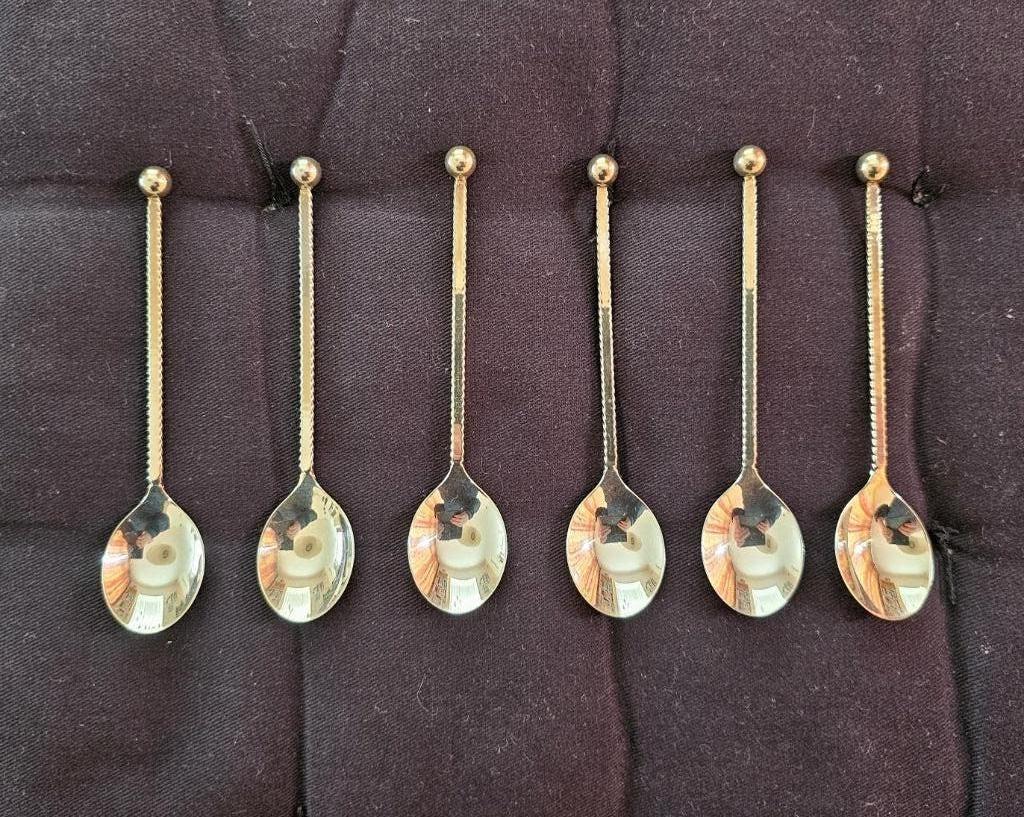 Set fraaie verzilverde koffielepels zijkant gekartelde steel, Huis en Inrichting, Keuken | Bestek, Ophalen, Zo goed als nieuw