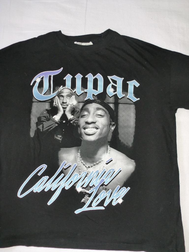 TUPAC T-shirt California Love (Eur mt S / USA mt S), Ophalen of Verzenden, Zo goed als nieuw, Kleding