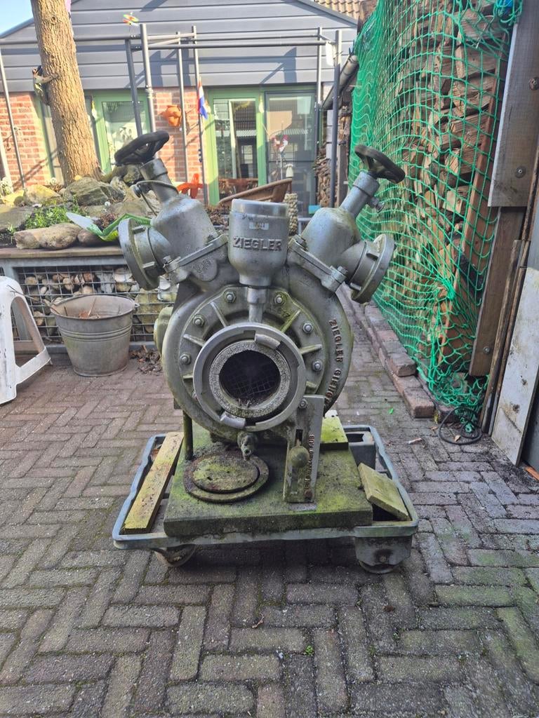 Ziegler Oude Brandweerpomp - Decoratie/Onderdelen, Ophalen