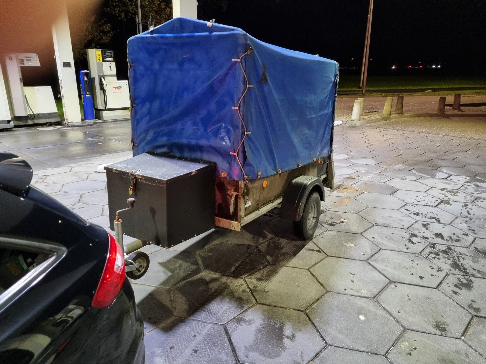 Handige Aanhanger met huif nu € 475.00  bel 06_24309421, Ophalen