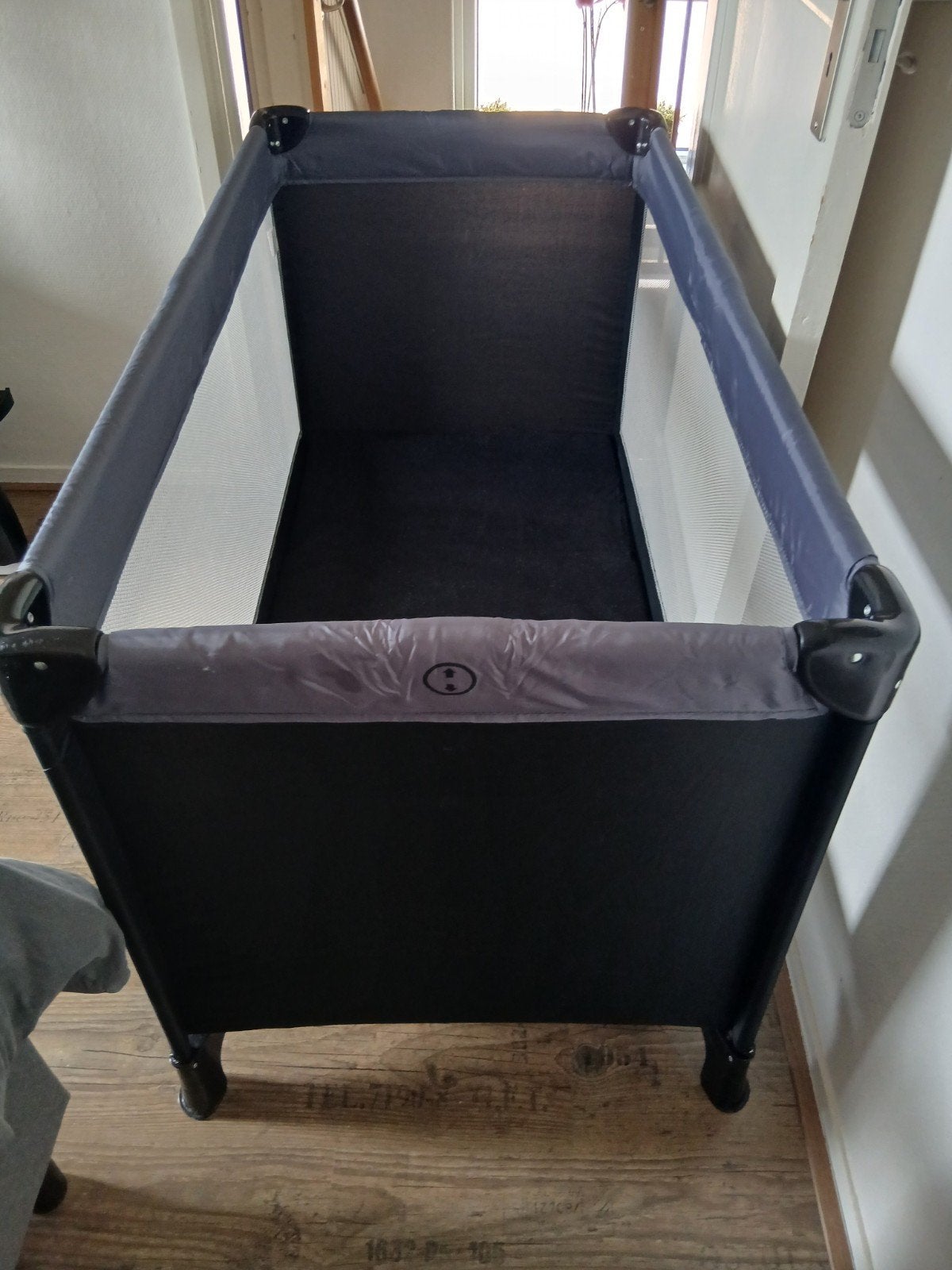 Qute Q-sleep Reisbedje - Compact en Handig, Kinderen en Baby's, Ophalen, Zo goed als nieuw, Reisbedje