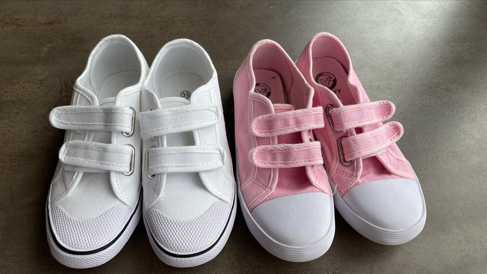 2 paar schoenen( Gymschoenen/dansschoenen) maat 33, Ophalen of Verzenden, Zo goed als nieuw