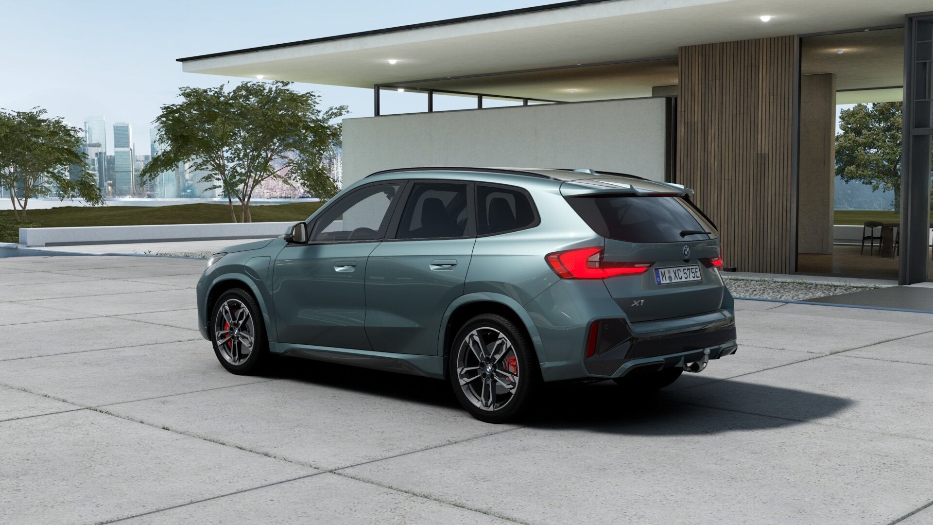 BMW X1 xDrive25e M Sport Automaat / Panoramadak / Trekhaak /, Auto's, BMW, Zwart, Leder, Bedrijf, Hybride Elektrisch/Benzine