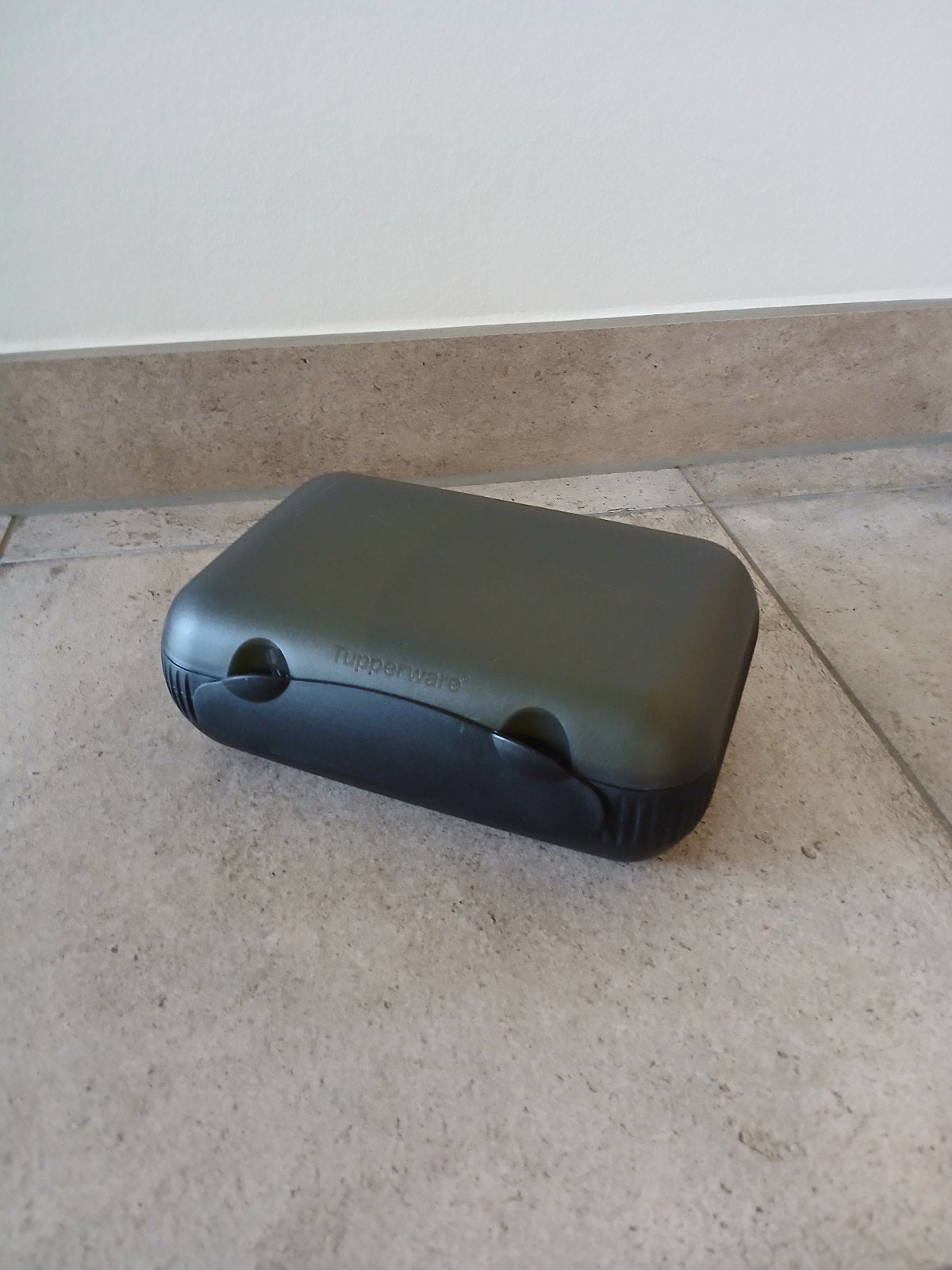 Tupperware snackpack, broodtrommel, lunchtrommel/doos., Overige kleuren, Ophalen of Verzenden, Zo goed als nieuw, Bus of Trommel