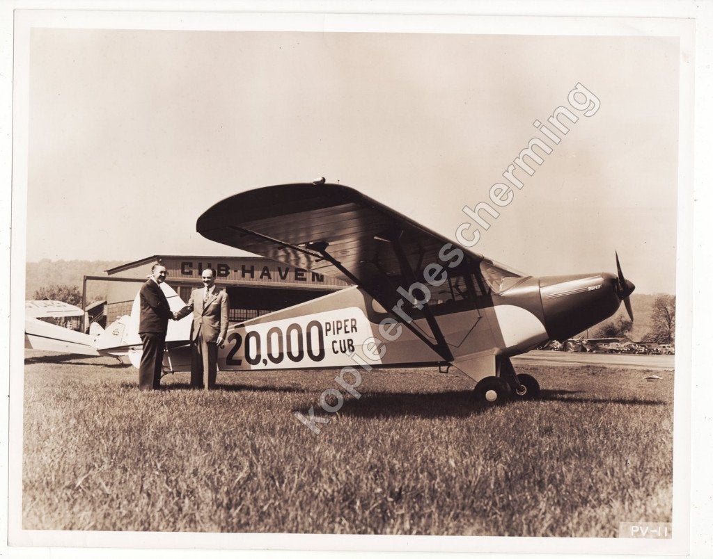 Piper Cub 20,000 grote foto vliegtuig uit 1949 ?, Gebruikt, Verzenden, Kaart, Foto of Prent, X