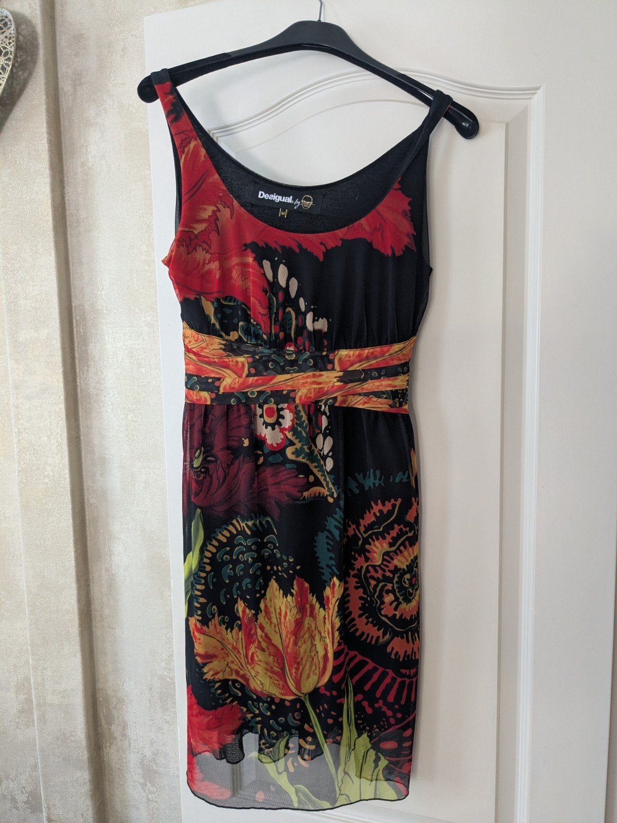 Nieuw Desigual zomerjurkje, kleurrijk en valt klein, Kleding | Dames, Jurken, Meerkleurig, Nieuw, Ophalen of Verzenden, Knielengte