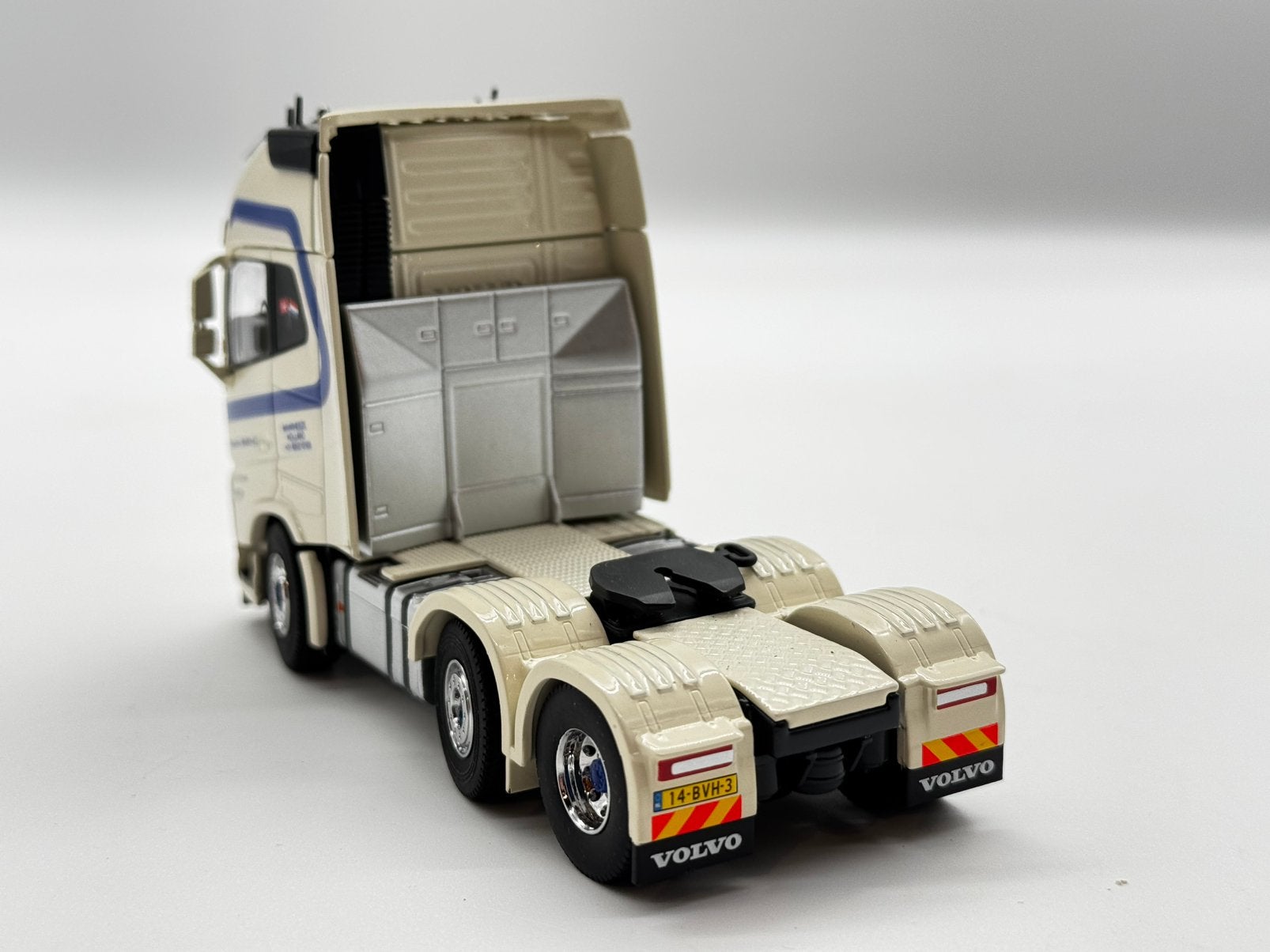 CAVALLINO VOLVO FH globetrotter BIERINGS, Overige merken, ., Nieuw, Ophalen of Verzenden