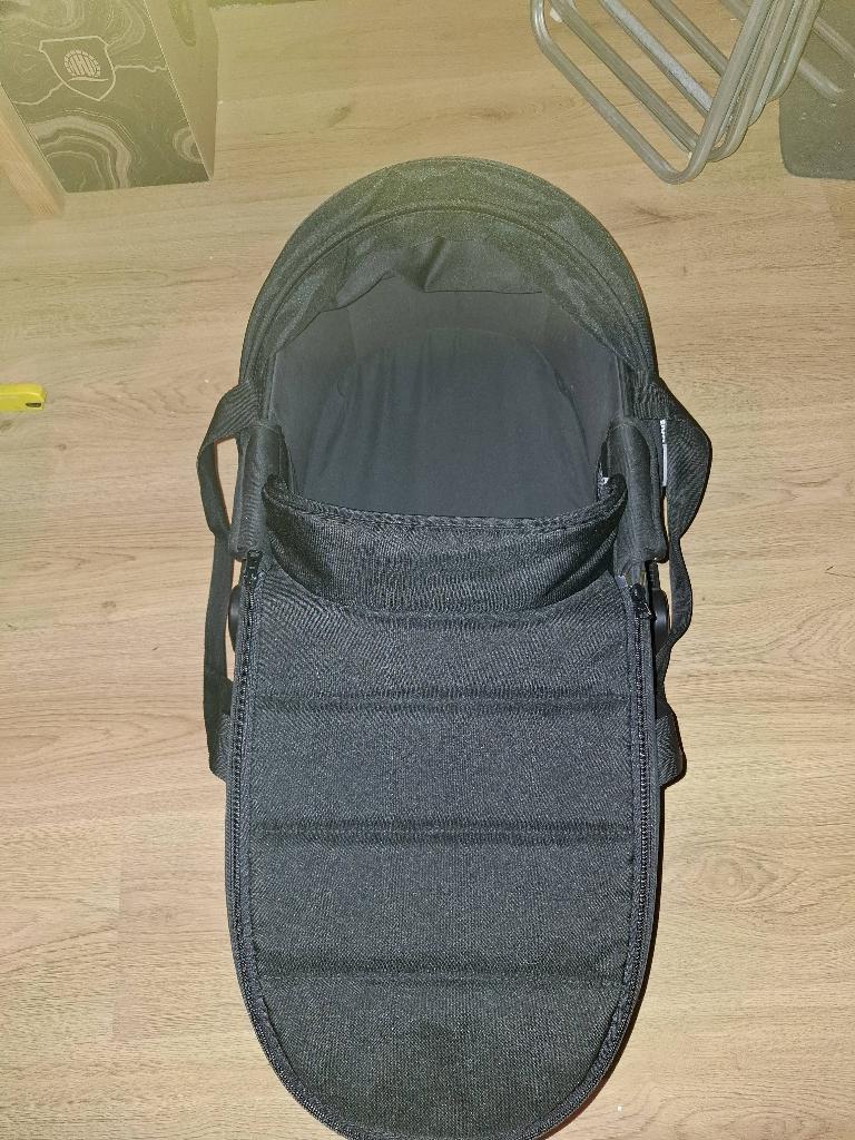 Babyzen Yoyo Basinet Wieg - Zwart, Ophalen of Verzenden, Zo goed als nieuw, Met reiswieg, Kinderwagen