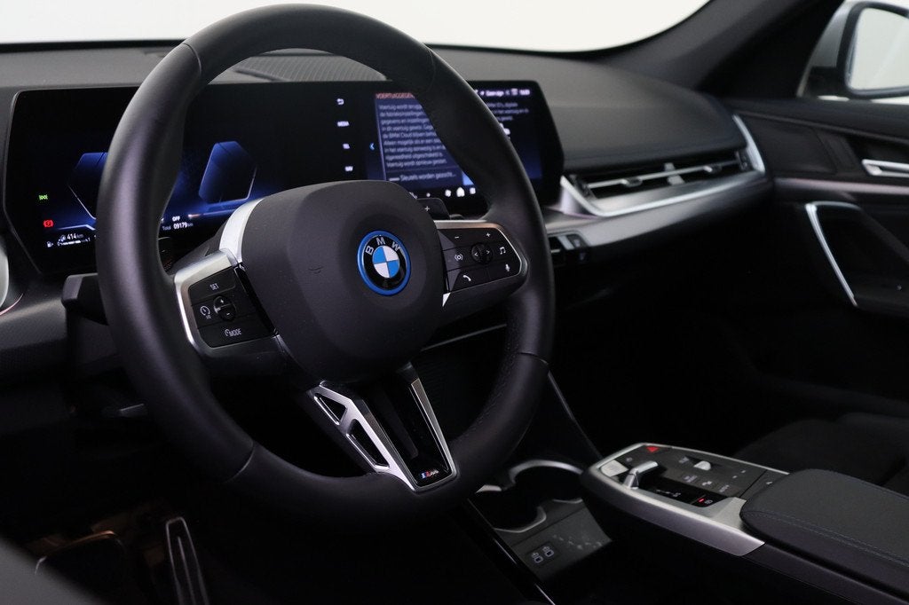 BMW X1 xDrive25e M Sport Automaat / Trekhaak / Sportstoelen, Auto's, BMW, Gebruikt, Bedrijf, Hybride Elektrisch/Benzine, 3 cilinders