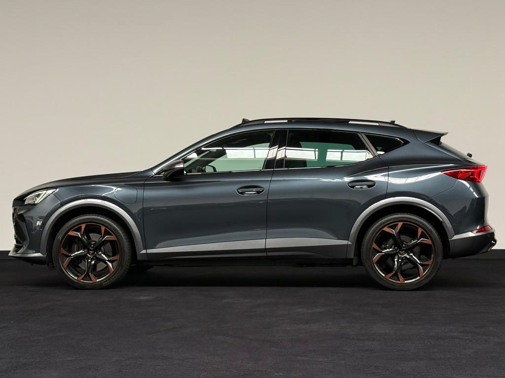 CUPRA Formentor 1.4 e-Hybrid VZ Copper Edition Pano Sfeer 36, Gebruikt, Zwart, 4 cilinders, Hybride Elektrisch/Benzine