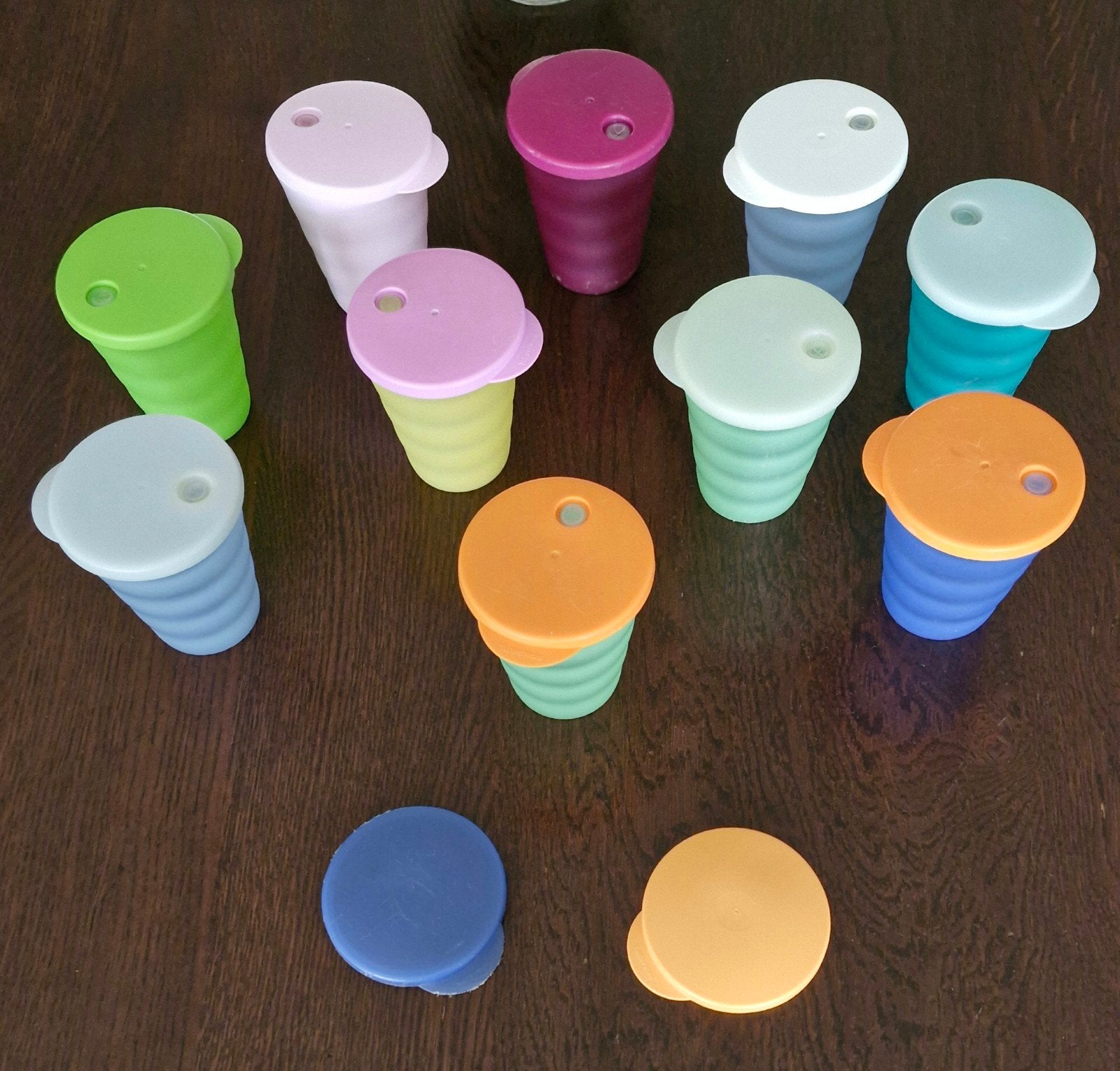 10 tupperware rietjesbekers., Huis en Inrichting, Keuken | Tupperware, Ophalen of Verzenden, Beker of Kan