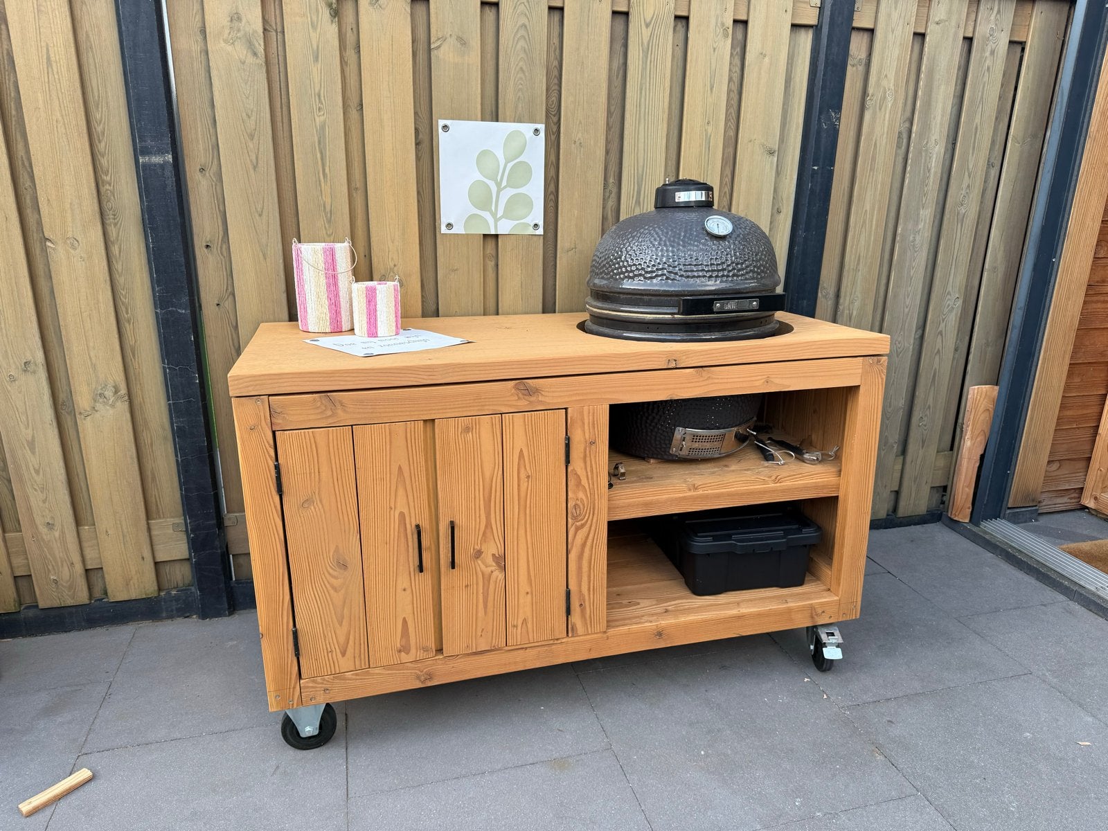 Douglas barbecue tafel - gat op maat gratis gemaakt, Ophalen, Nieuw