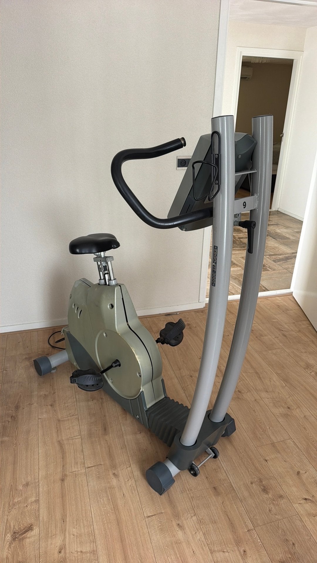 Hometrainer, Ophalen, Kunststof, Gebruikt, Benen