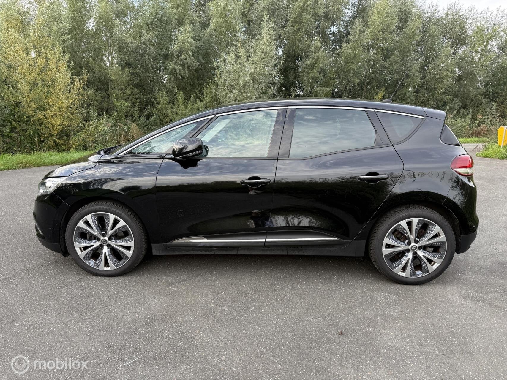 Renault Scenic 1.2 TCe Intens | Keyless | Massage | Sfeerver, Auto's, Voorwielaandrijving, Zwart, 4 cilinders, 1198 cc