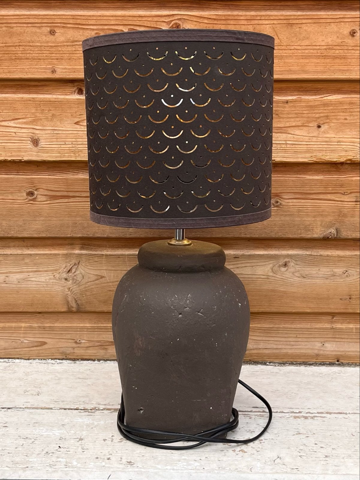 Vintage Tafellamp met Bruine Kap en Aardewerk Voet, Ophalen, Gebruikt, Vintage, Keramiek
