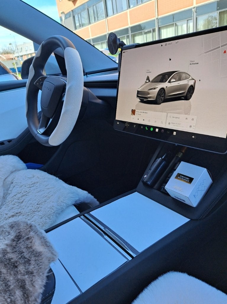 tesla accessoires, Ophalen of Verzenden, Zo goed als nieuw