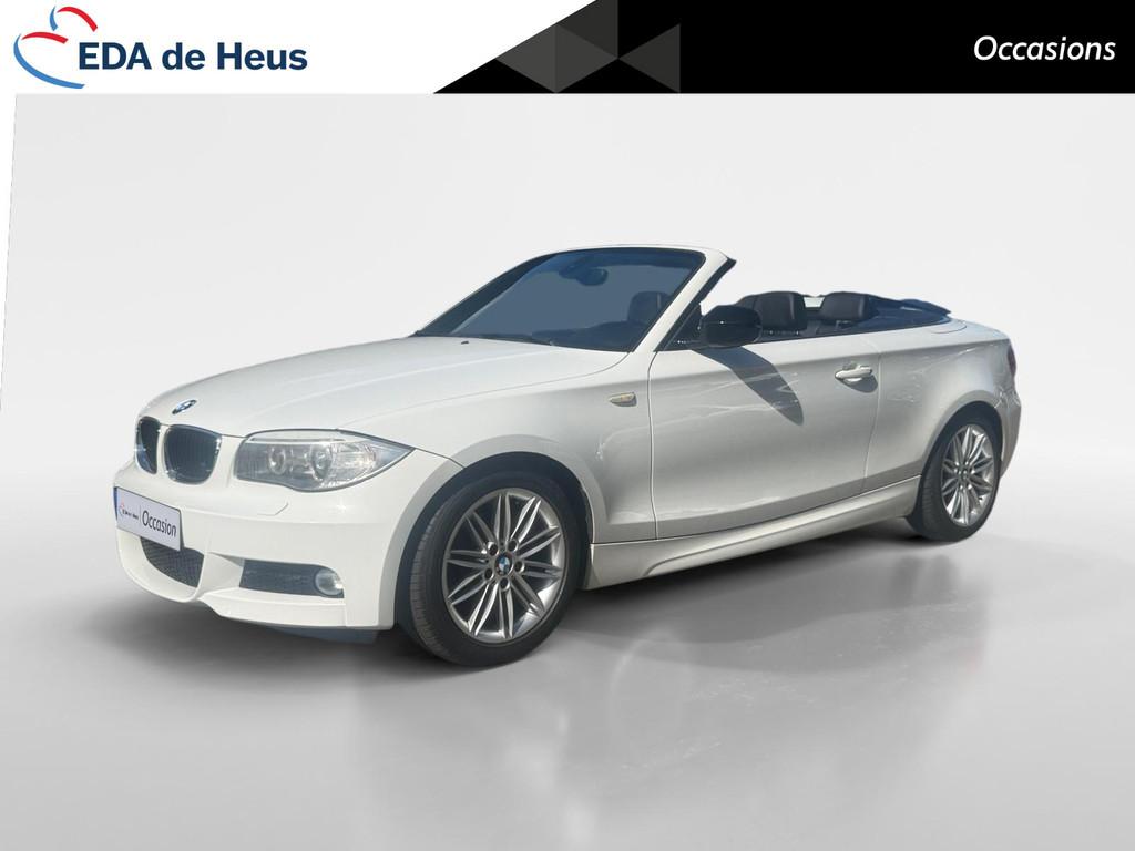 BMW 1-serie Cabrio 118i M Sport Edition | Parkeersensoren |, Auto's, BMW, 1-Serie, 4 stoelen, Wit, Handgeschakeld