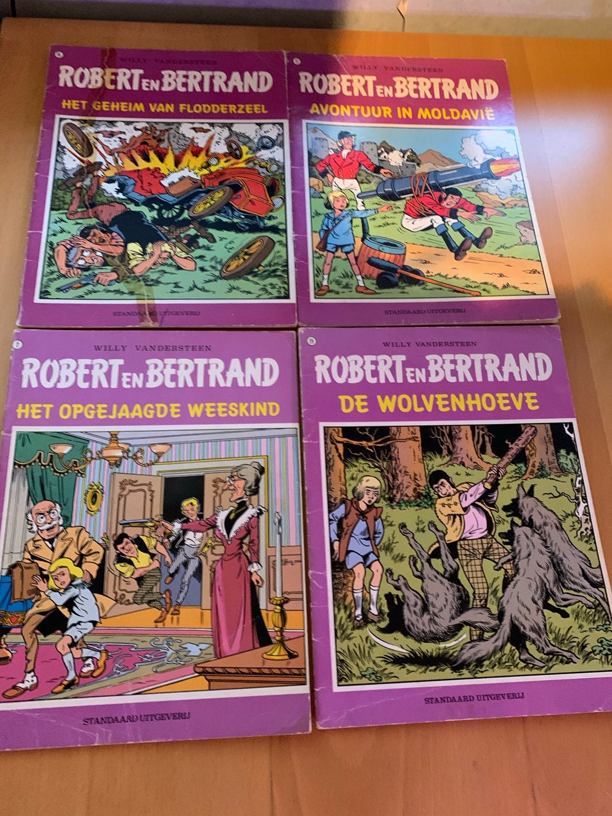 Robert en Bertrand - 4 stripboeken van Willy Vandersteen, Boeken, Meerdere stripboeken, Ophalen of Verzenden, Gelezen