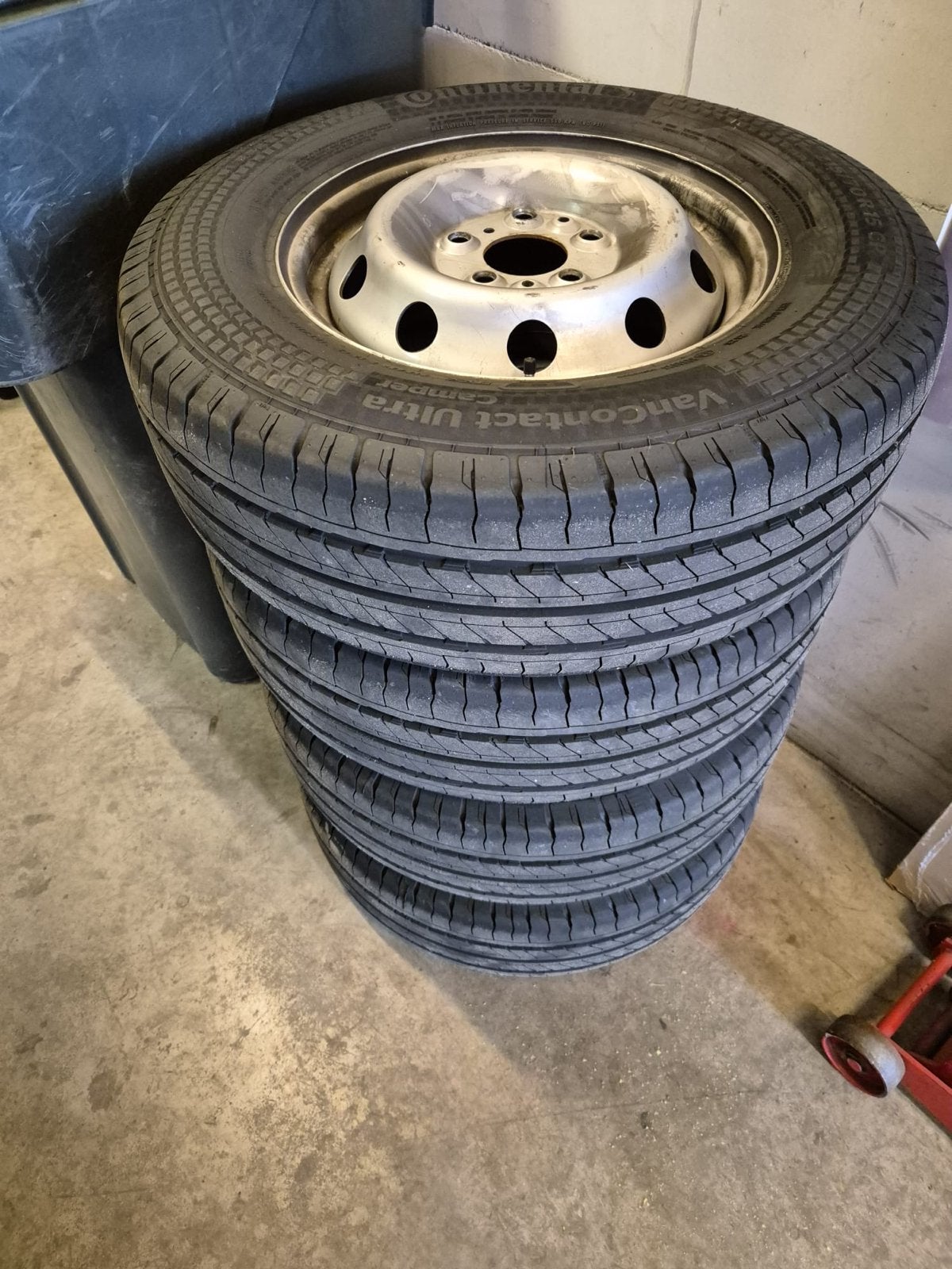 Set velgen en nieuwe banden Fiat Ducato camper light chassis, Ophalen, 15 inch, Banden en Velgen, Zomerbanden
