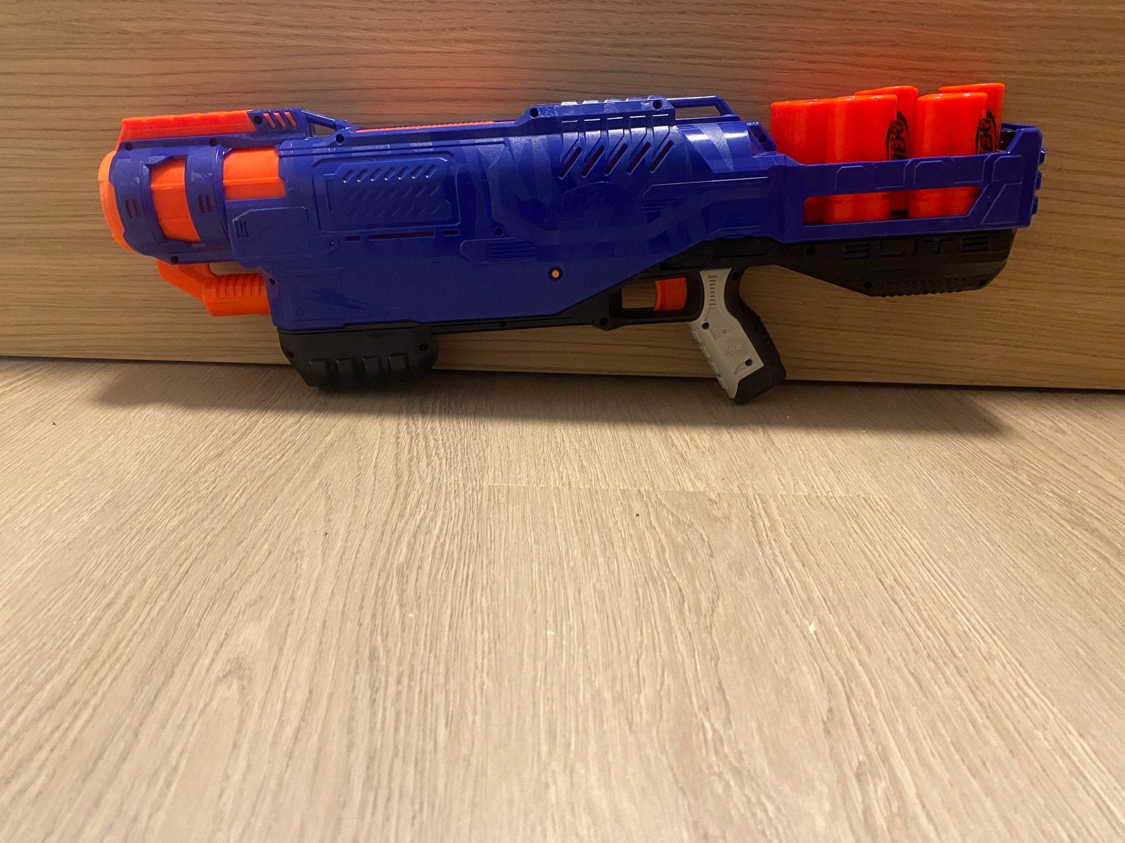 Nerf Elite speelgoedgeweer - Blauw en Oranje, Ophalen of Verzenden, Gebruikt