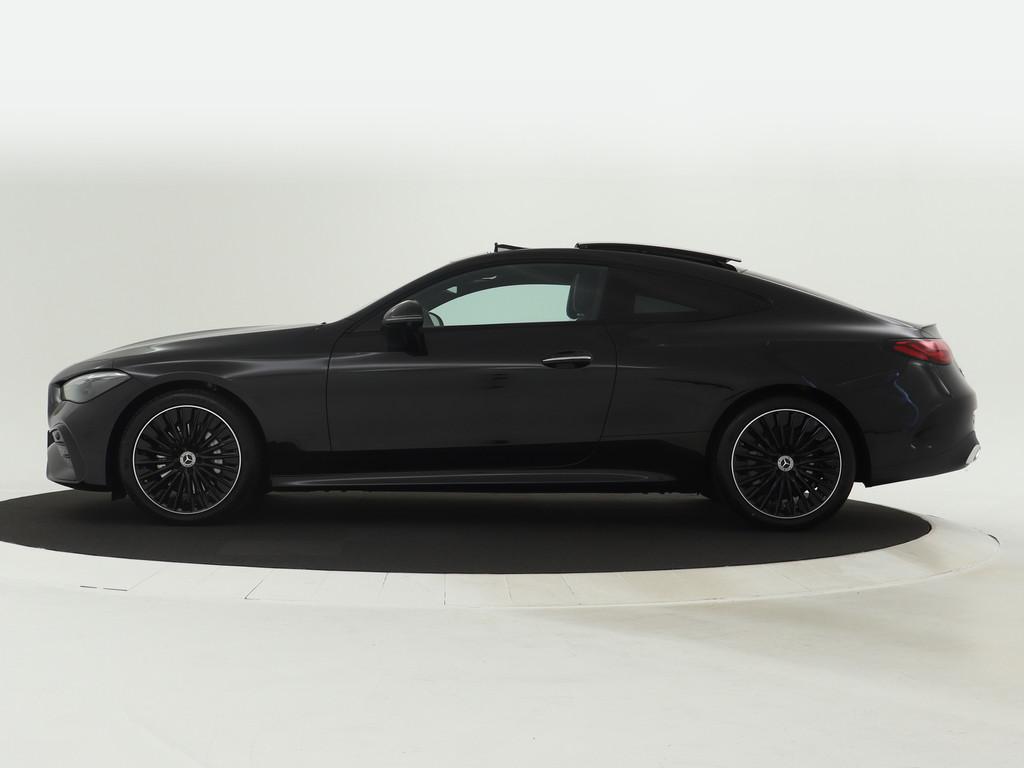 Mercedes-Benz CLE Coupé 300 4MATIC AMG Line | Nightpakket |, Auto's, Mercedes-Benz, Automaat, Zwart, 4 cilinders, 258 pk