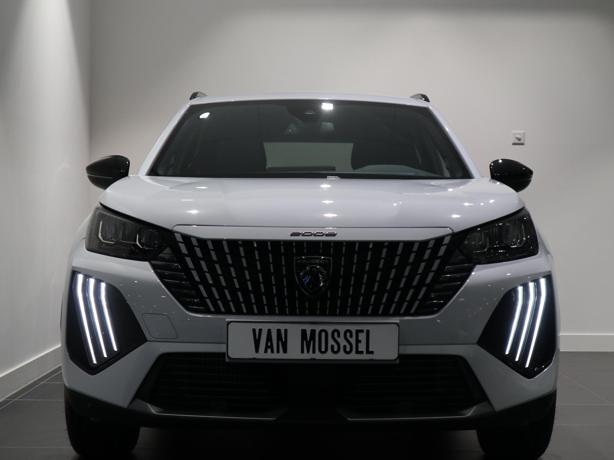 Peugeot 2008 Allure - CAMERA VOOR + ACHTER - NAVI - KEYLESS, 12 maanden, Euro 6, 1199 cc, Leder en Stof