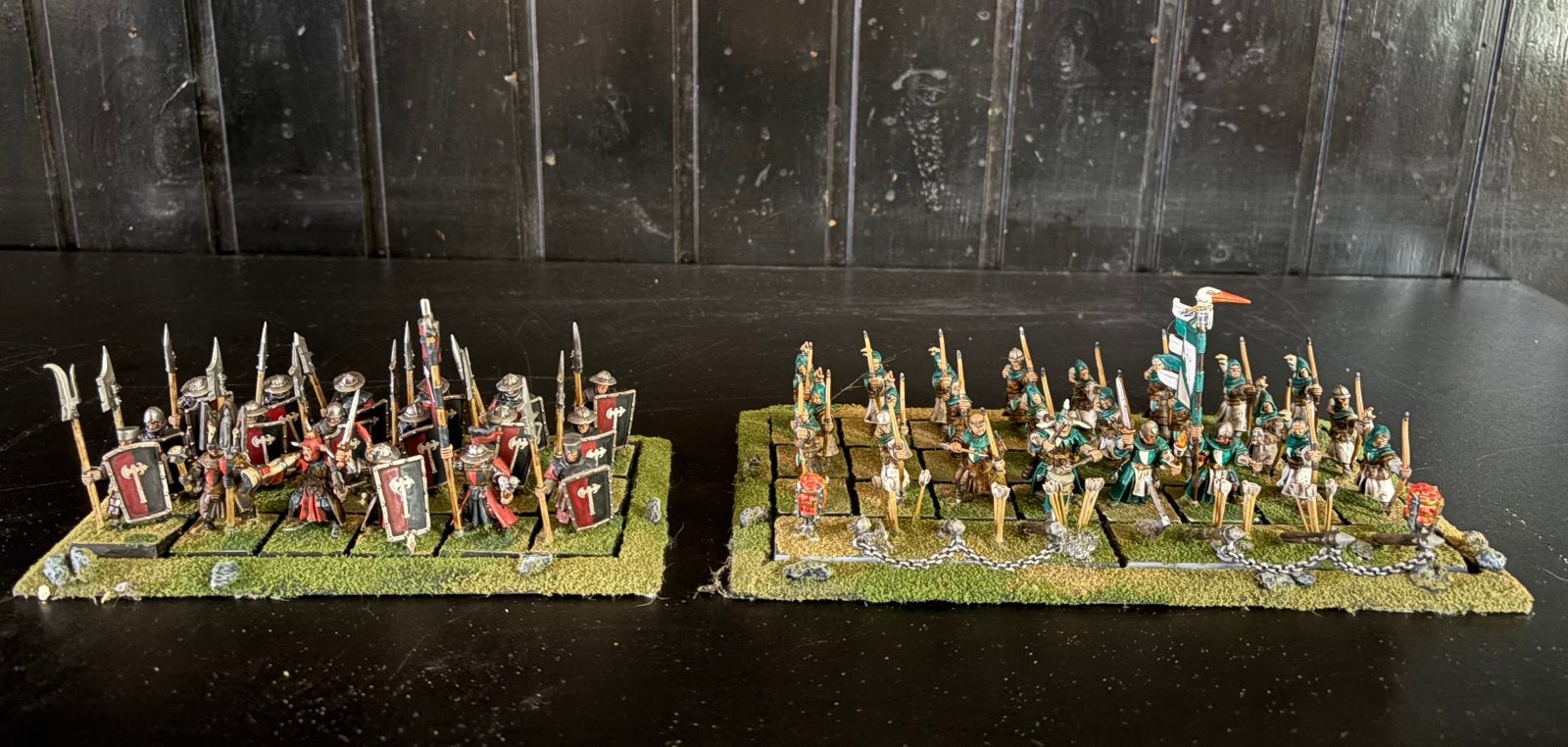 Warhammer Bretonnia Regimenten – 24 Bowmen & 18 Men-at-Arms, Ophalen, Warhammer