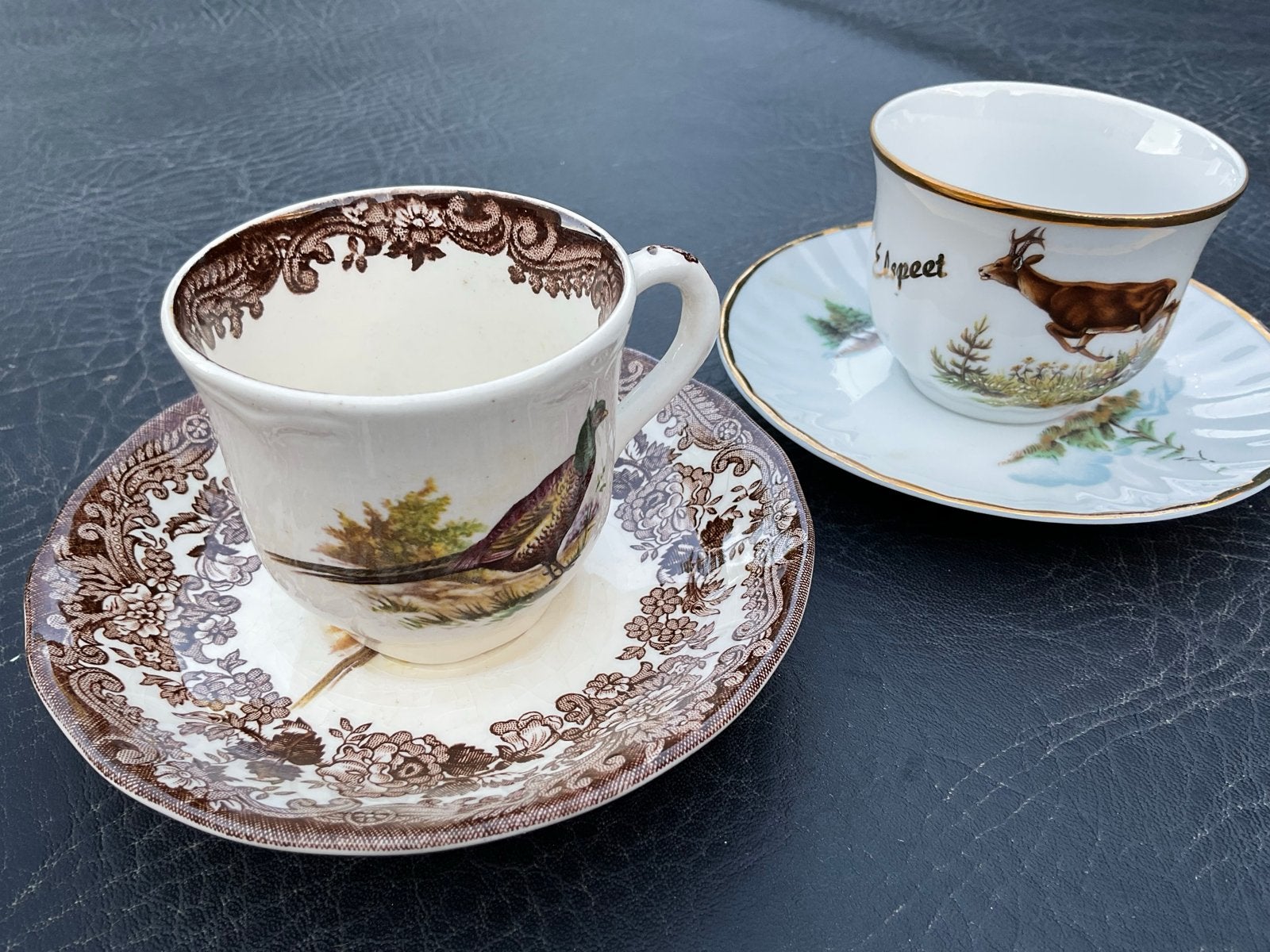 Vintage theekopjes met schotel- Palissy en Hert mini formaat, Antiek en Kunst, Antiek | Servies los, Ophalen of Verzenden