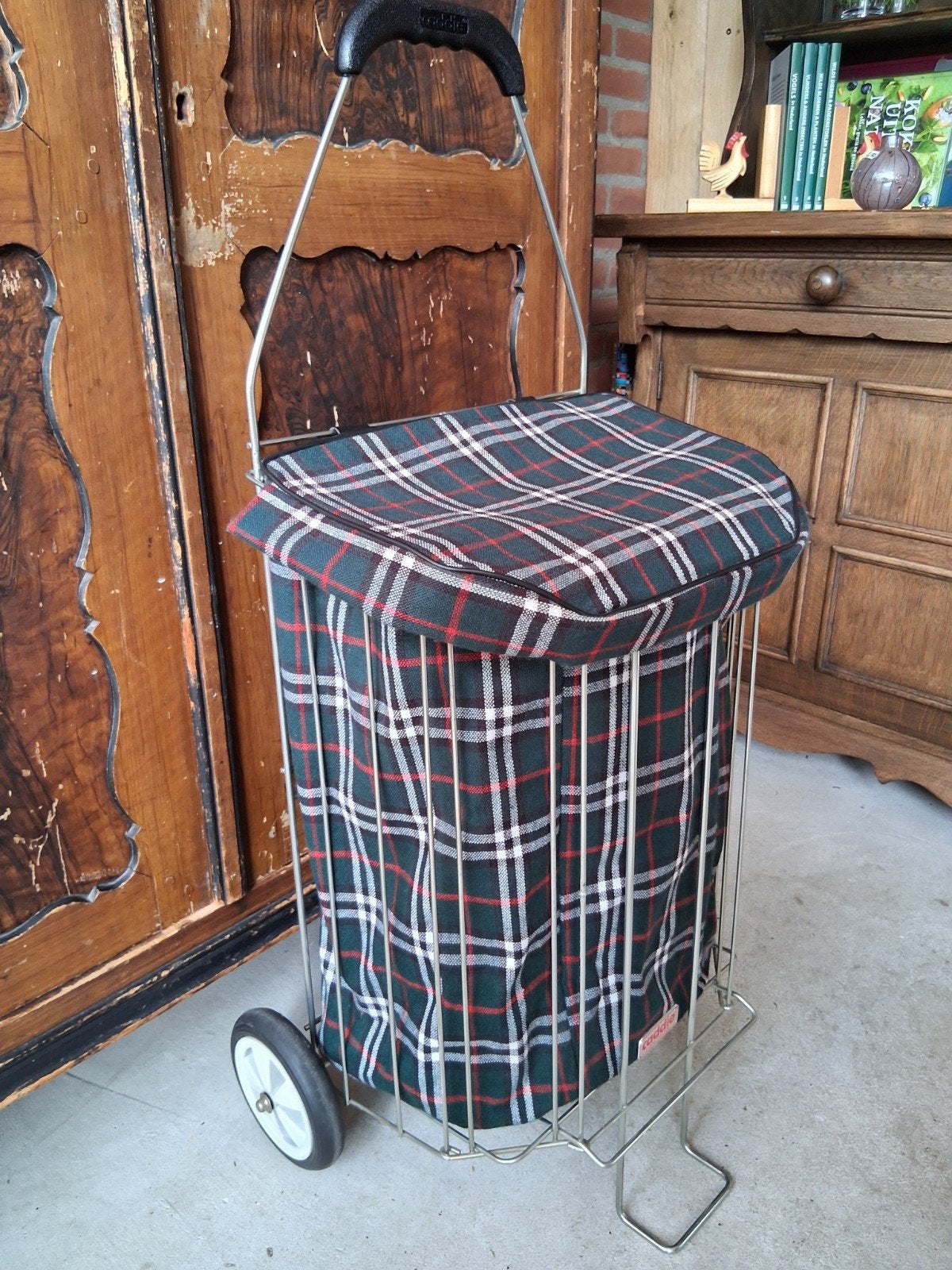 Boodschappentas trolley van Caddie.
Ziet er nog keurig uit., Ophalen