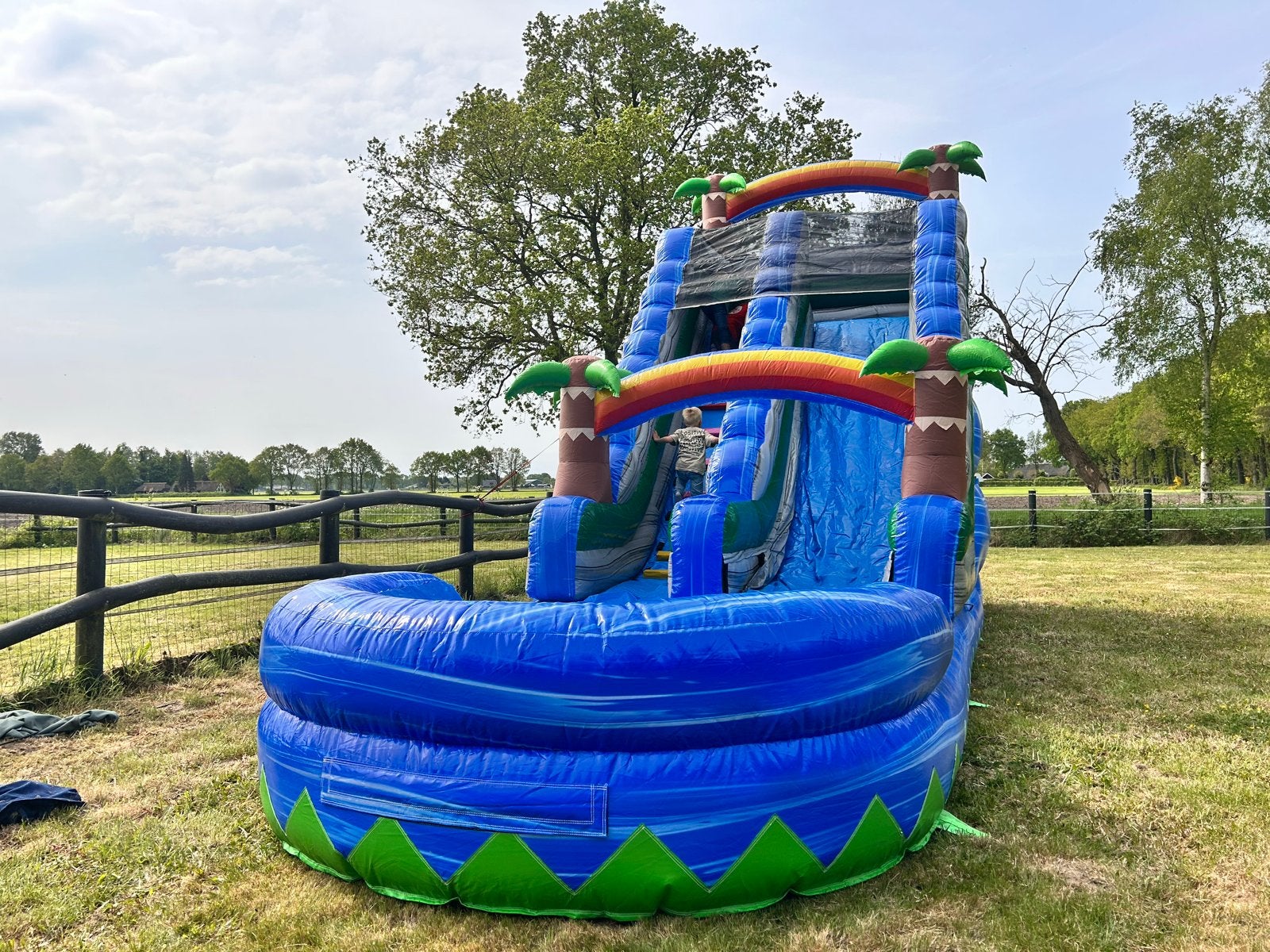 Opblaasbare Waterglijbaan met Zwembad - Springkussen, Ophalen, Zo goed als nieuw