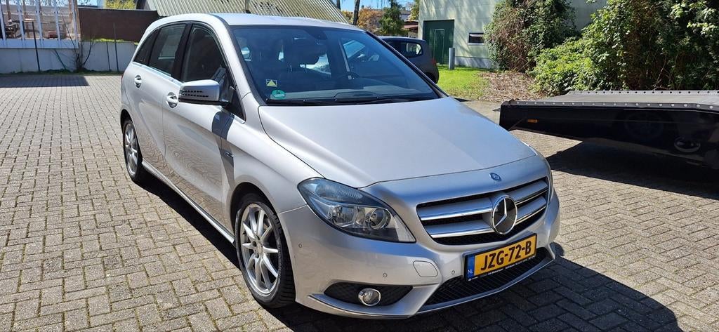 Auto mecedes bklase 2 sleutels 0645151555 6 bak sportvelgen, Voorwielaandrijving, Zwart, 4 cilinders, Leder en Stof