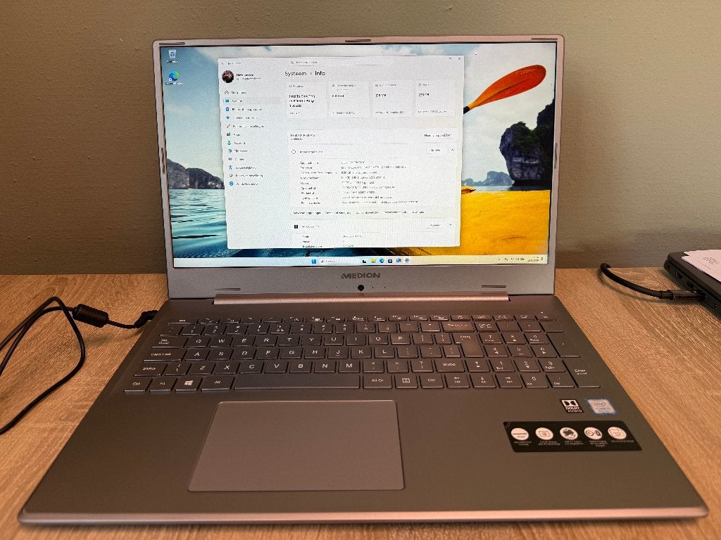 17,3 inch Laptop Intel i5-8265U - Windows 11 Pro, Computers en Software, 256 GB, Qwerty, 8 GB, Minder dan 2 Ghz