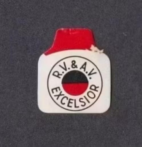Embleem Logo Voetbalclub RV en AV Excelsior Rotterdam 1960., Ophalen of Verzenden, Zo goed als nieuw