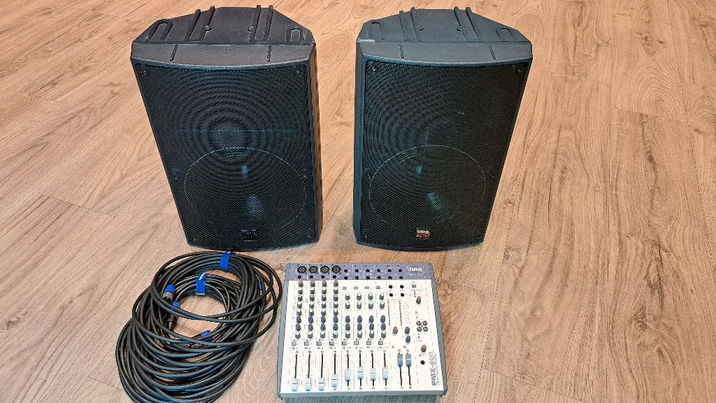 Powermixer en speakers 600Watt stageline monacor, Ophalen, Gebruikt, Minder dan 500 watt, P.A.