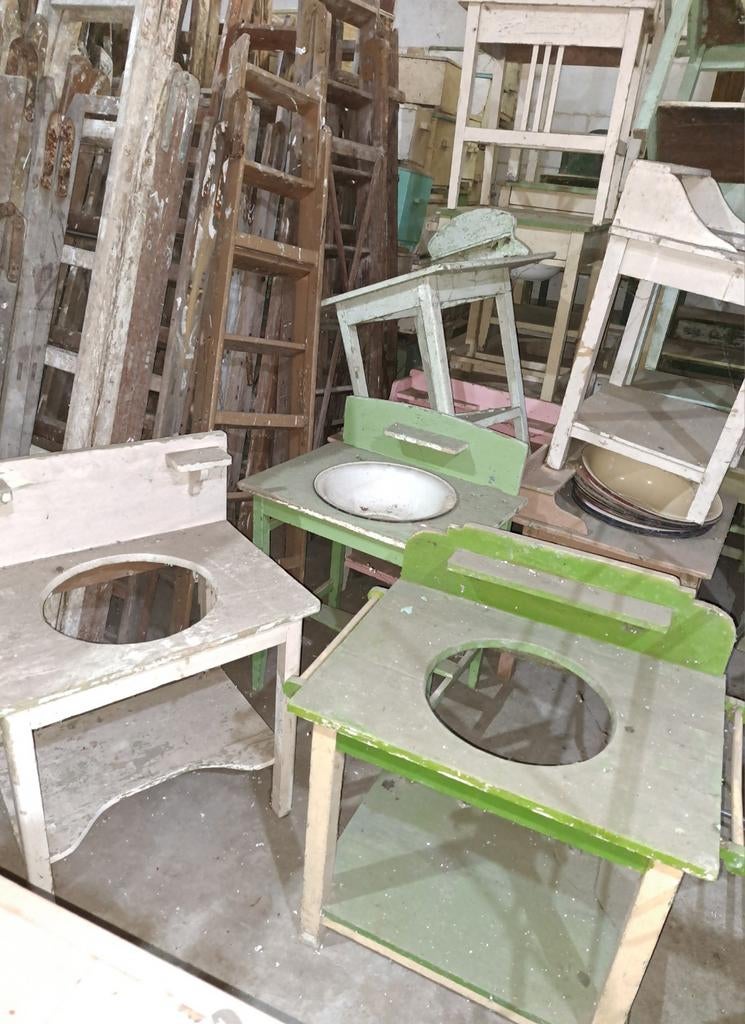 Tafel tafeltjes antieke wastafeltjes decoratie, Ophalen