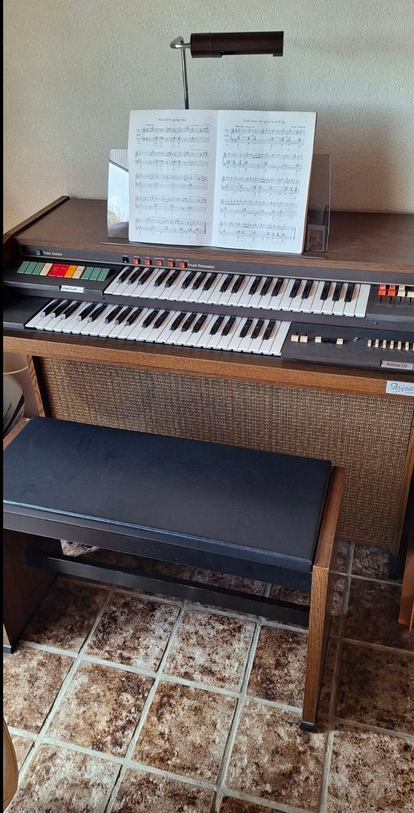 Elektronisch orgel met bankje en muziekboeken, Ophalen, Gebruikt, 2 klavieren, Overige typen