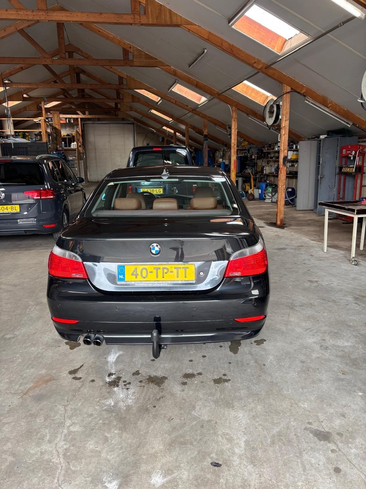 BMW 5-Serie 2.5 I 523 AUT 2007 Zwart, Auto's, Automaat, Achterwielaandrijving, 1800 kg, 2497 cc