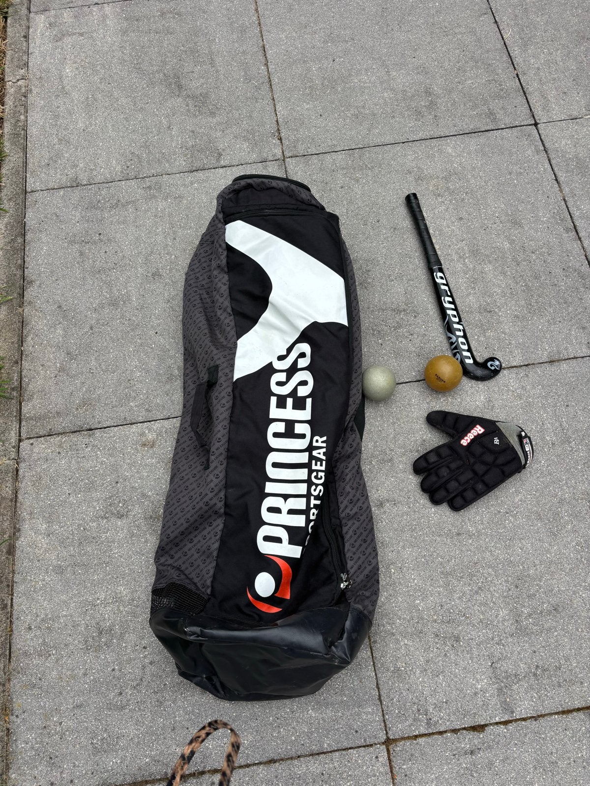 Ruime hockey(rug)tas - Nieuwstaat, Sport en Fitness, Hockey, Zo goed als nieuw, Tas, Ophalen of Verzenden