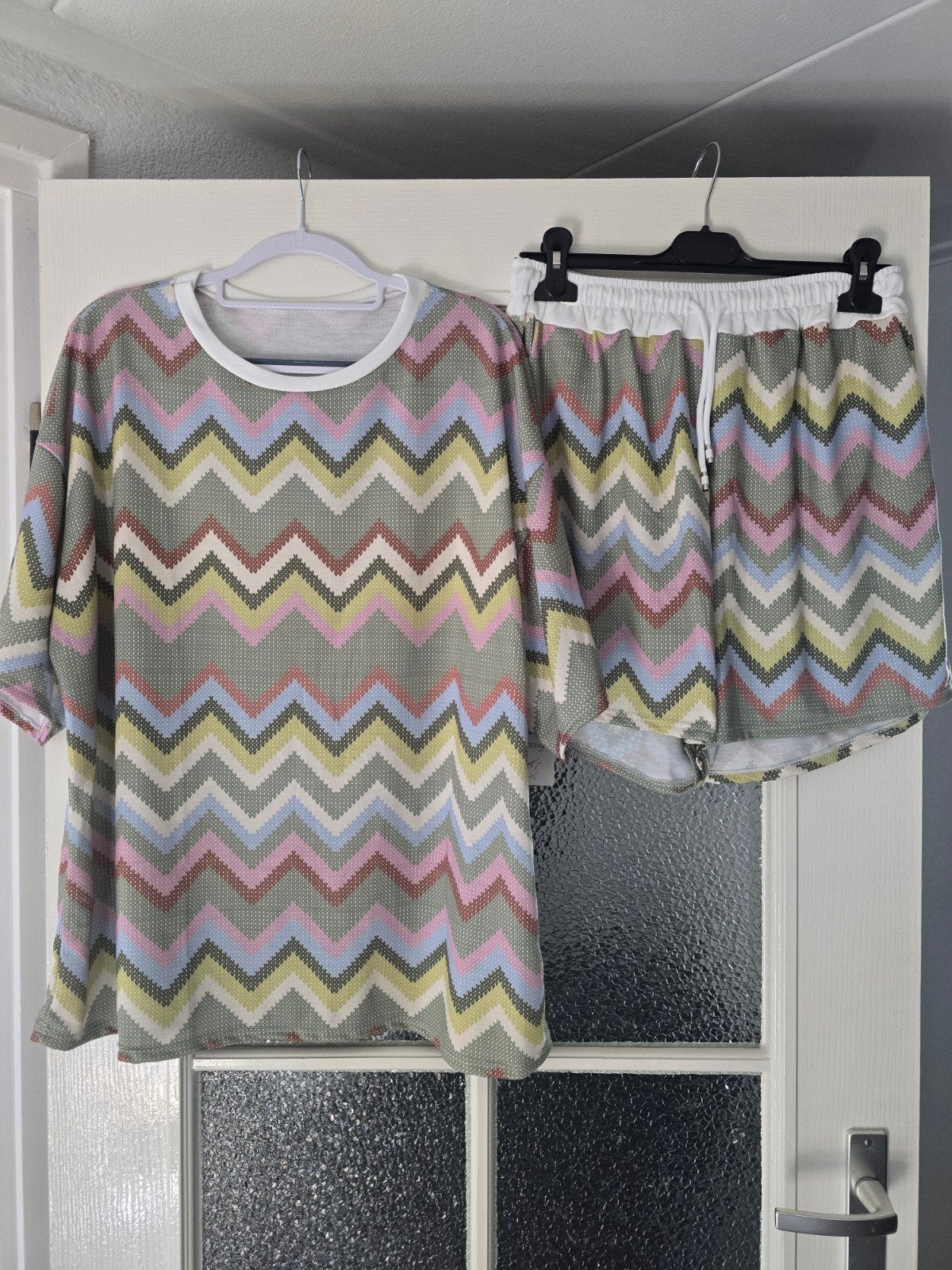 SALE nieuwe set zigzag groen 40 42 44, Kleding | Dames, Huispakken, Ophalen of Verzenden, Nieuw, Maat 42/44 (L), Groen
