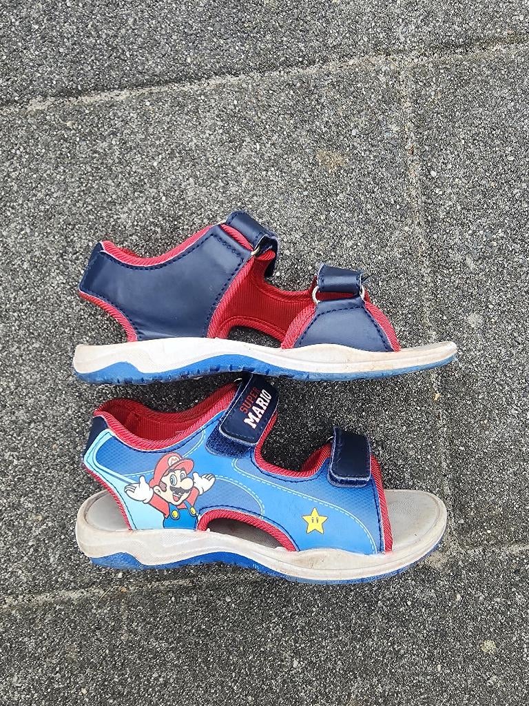 Mario sandalen, maat 27 a 28, Super Mario, Gebruikt, Overige typen, Ophalen of Verzenden