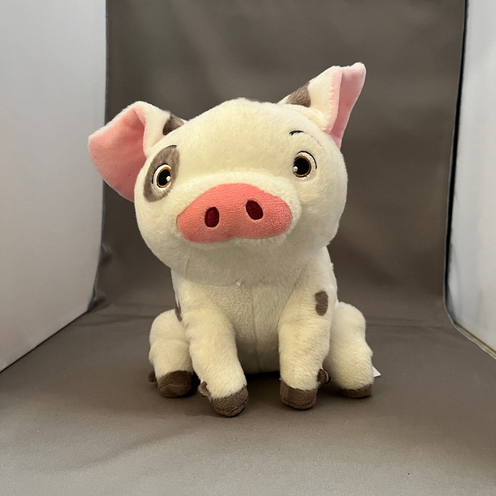 Originele Disney Store Pua Knuffel (uit Vaiana / Moana), Disney, Overige typen, Ophalen of Verzenden, Zo goed als nieuw
