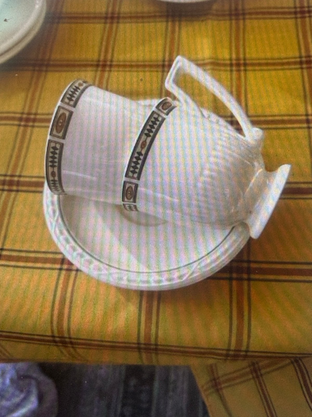 Recamier Royal Creamware kop en schotel, Ophalen