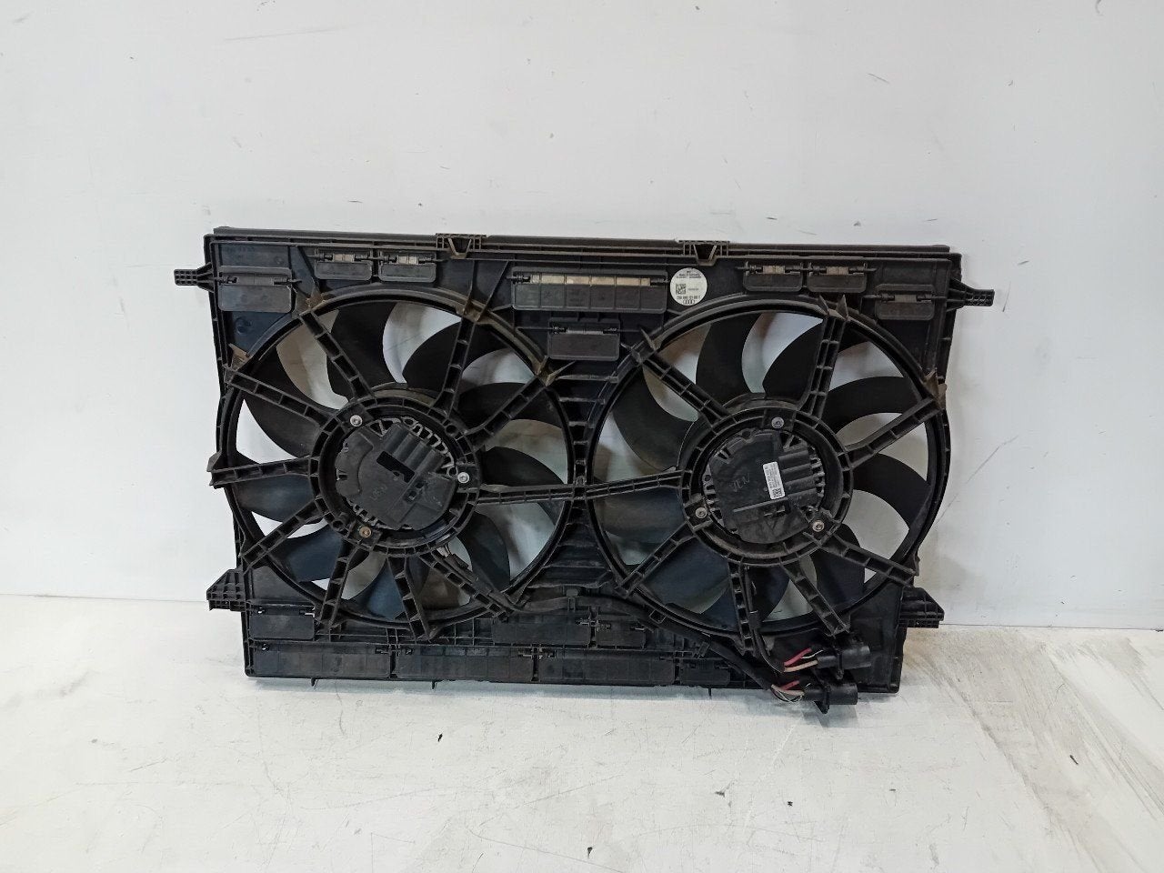 Koelvin Audi A4, Onderdelen@venauto.nl, Van der Ven Autorecycling B.V., Gebruikt, Ettenseweg 76, 4706 PB Roosendaal, The Netherlands
