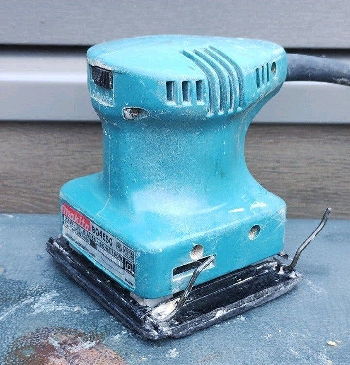 Makita BO4550 Vlakschuurmachine - Gebruikt, Doe-het-zelf en Verbouw, Gereedschap | Schuurmachines, Verzenden, Gebruikt, Minder dan 600 watt