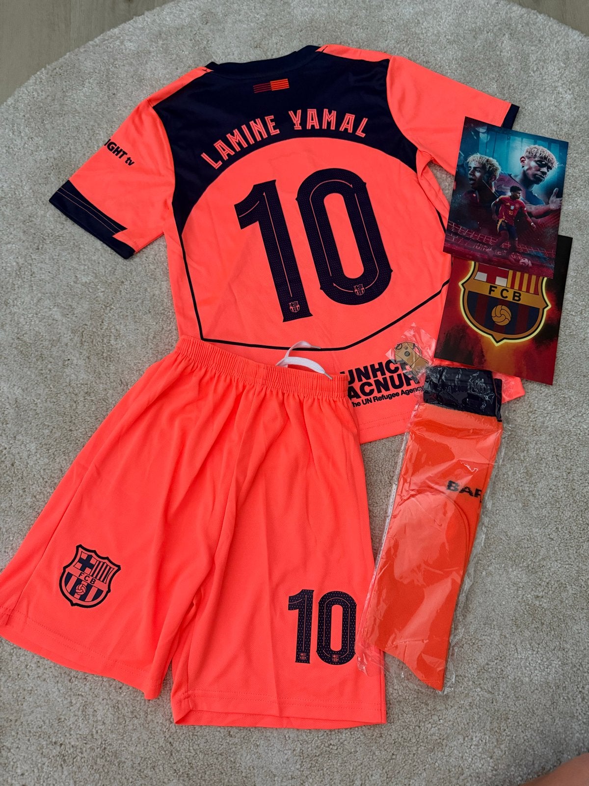 FC Barcelona tenue Lamine Yamal maat 128 met sokken, Ophalen of Verzenden, Nieuw, Jongen, Sport- of Zwemkleding